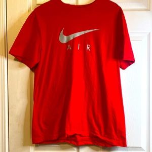 Men’s Nike shirt